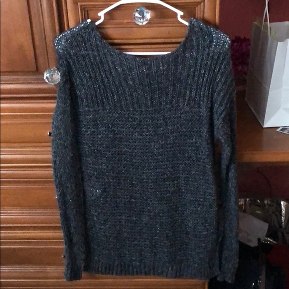 Hollister sweater - Picture 2 of 2